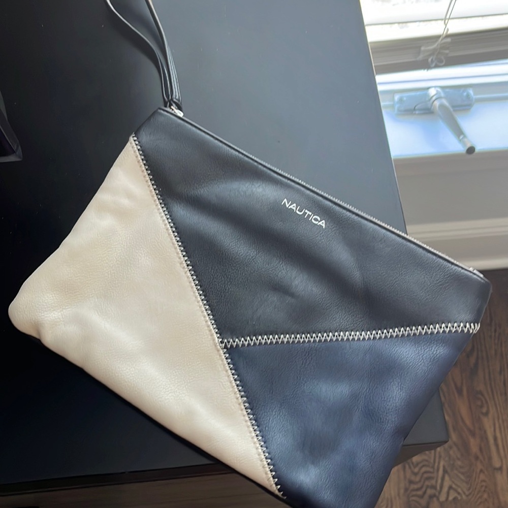 Nautica clutch